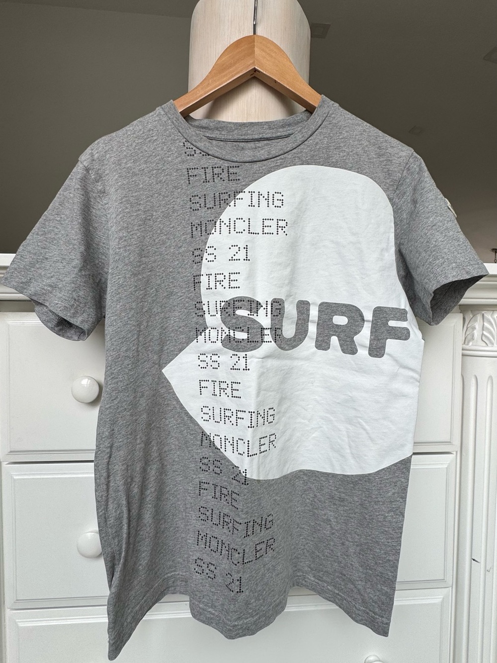 MONCLER Surf Graphic T-Shirt Gray - Picture 6 of 8